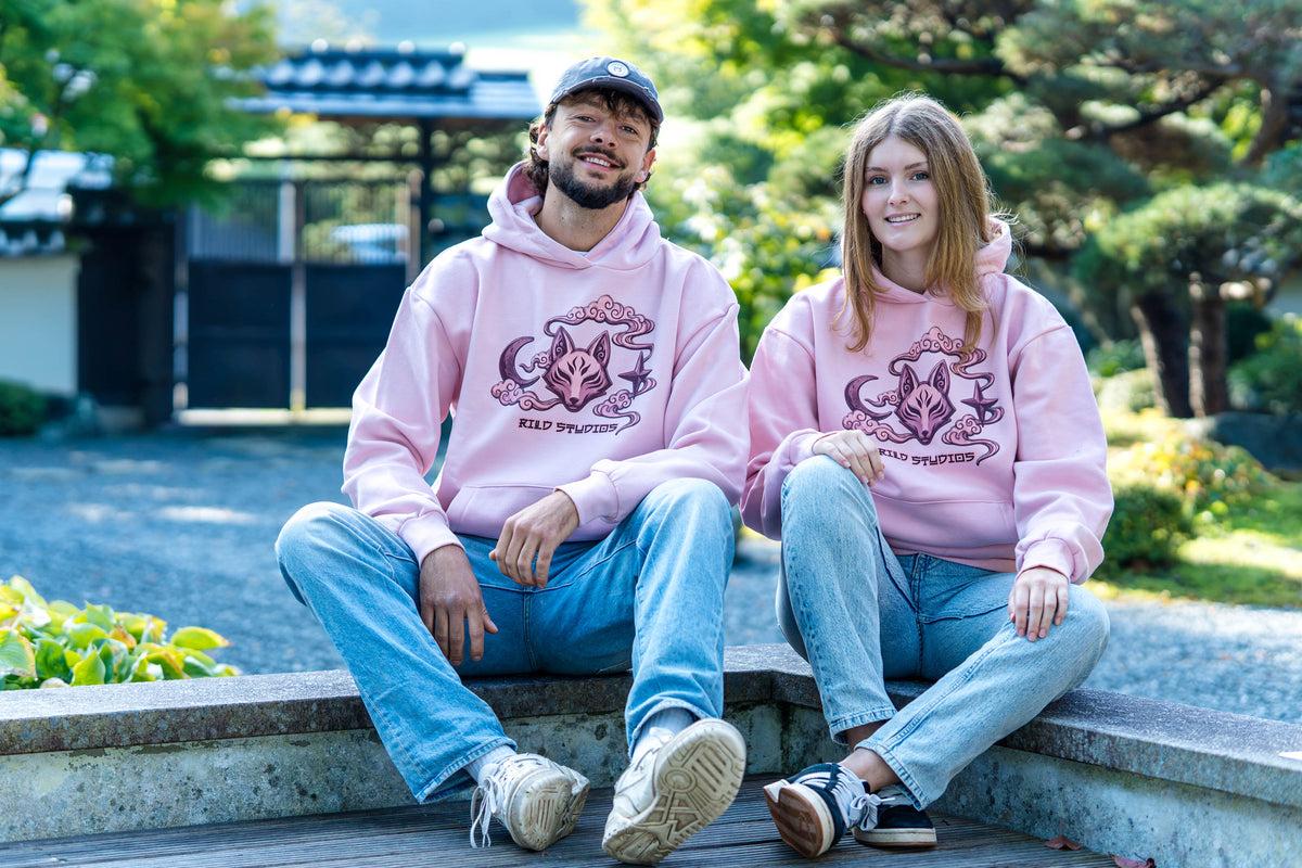 Rild Studios – Rild Nights Rosa Kitsune-Hoodie (Vorbestellbar bis 01.11.26)