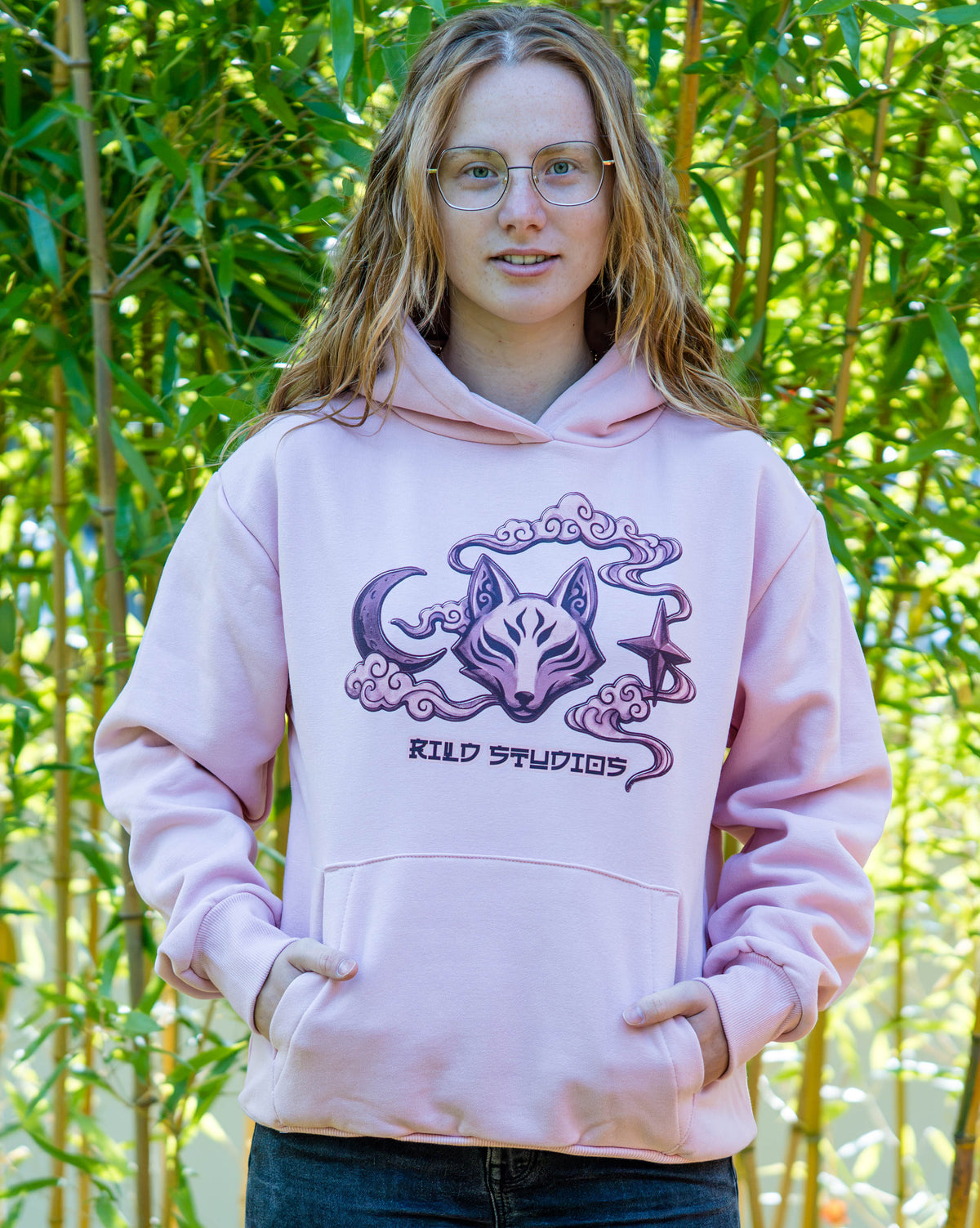 Rild Studios – Rild Nights Rosa Kitsune-Hoodie (Vorbestellbar bis 01.11.26)