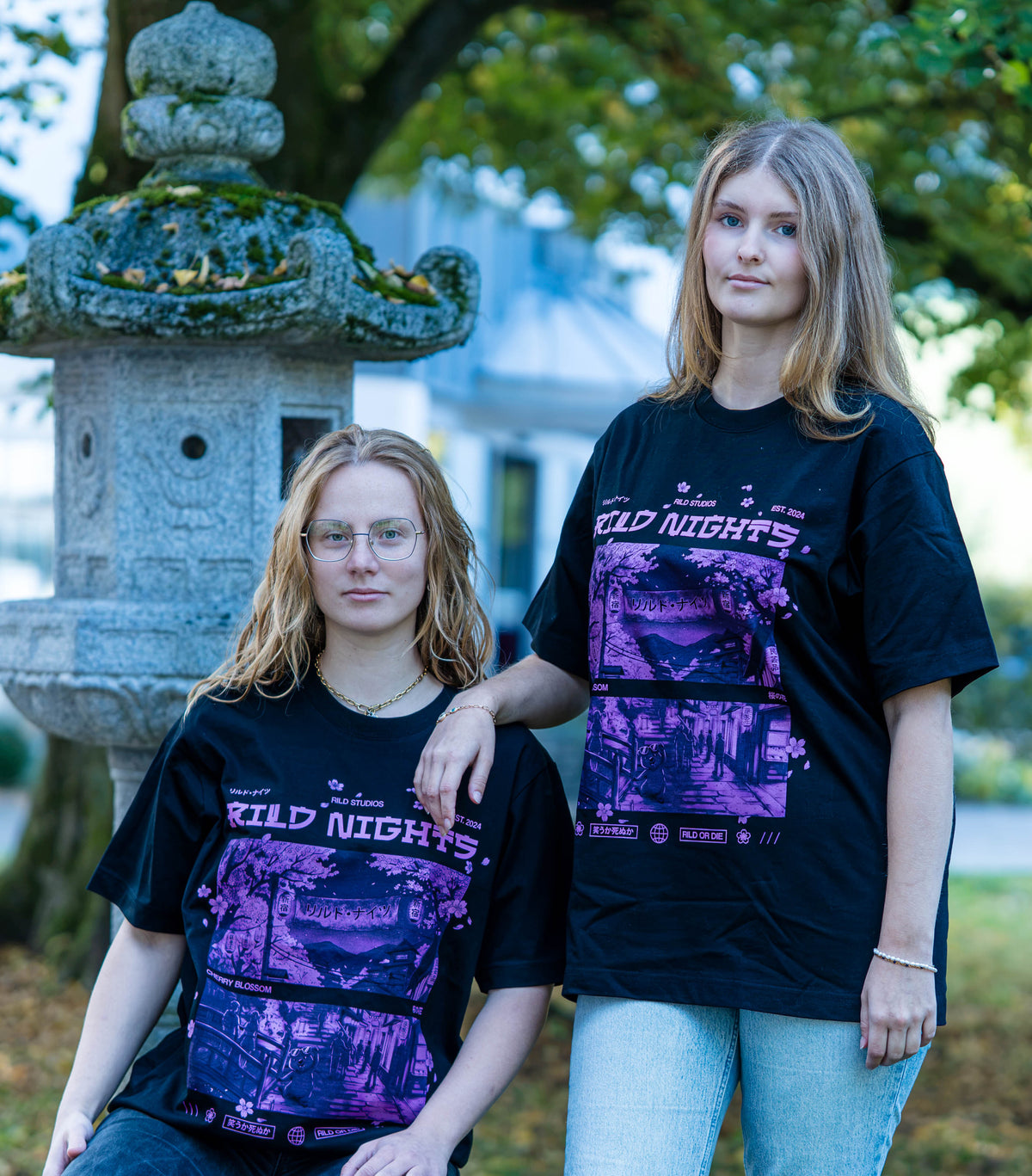 Rild Studios – Rild Nights Kirschblüten-Shirt Oversize (Eine Größe KLEINER empfohlen) (Vorbestellbar bis 01.11.26)